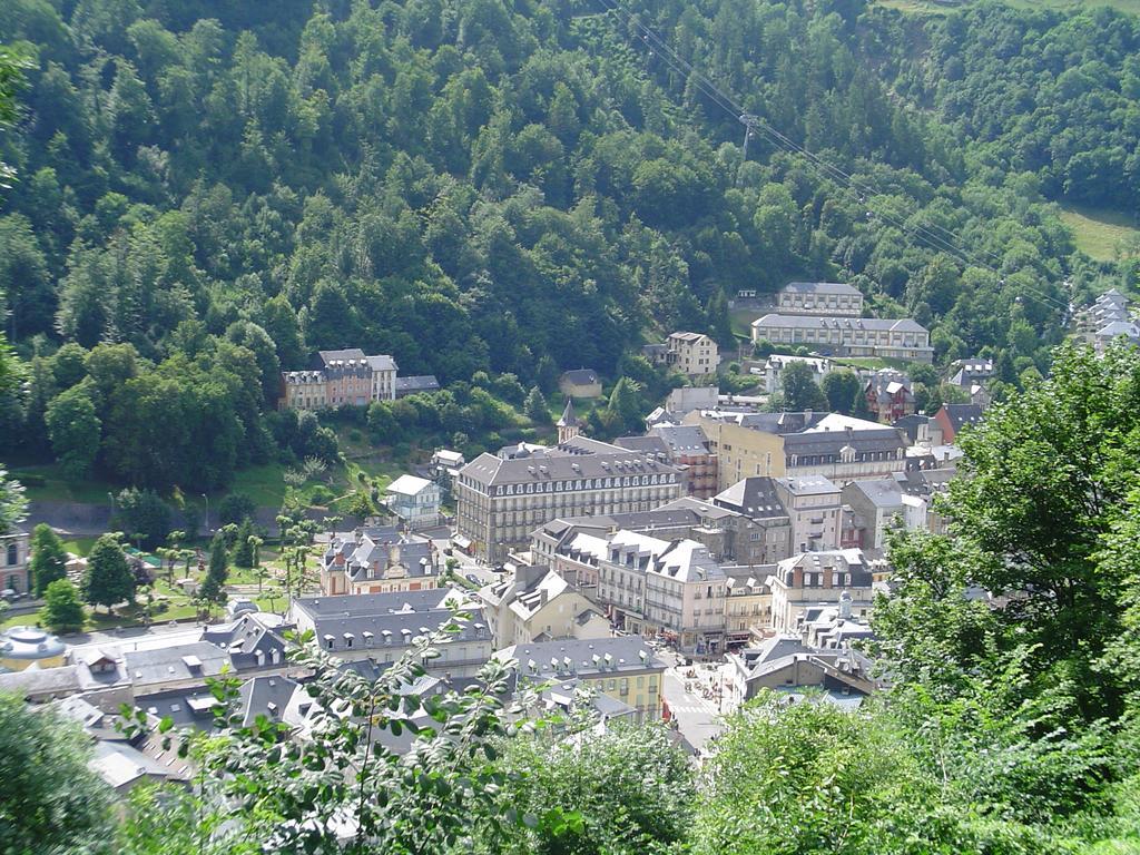 Vacances Perennes Cauterets Exterior foto