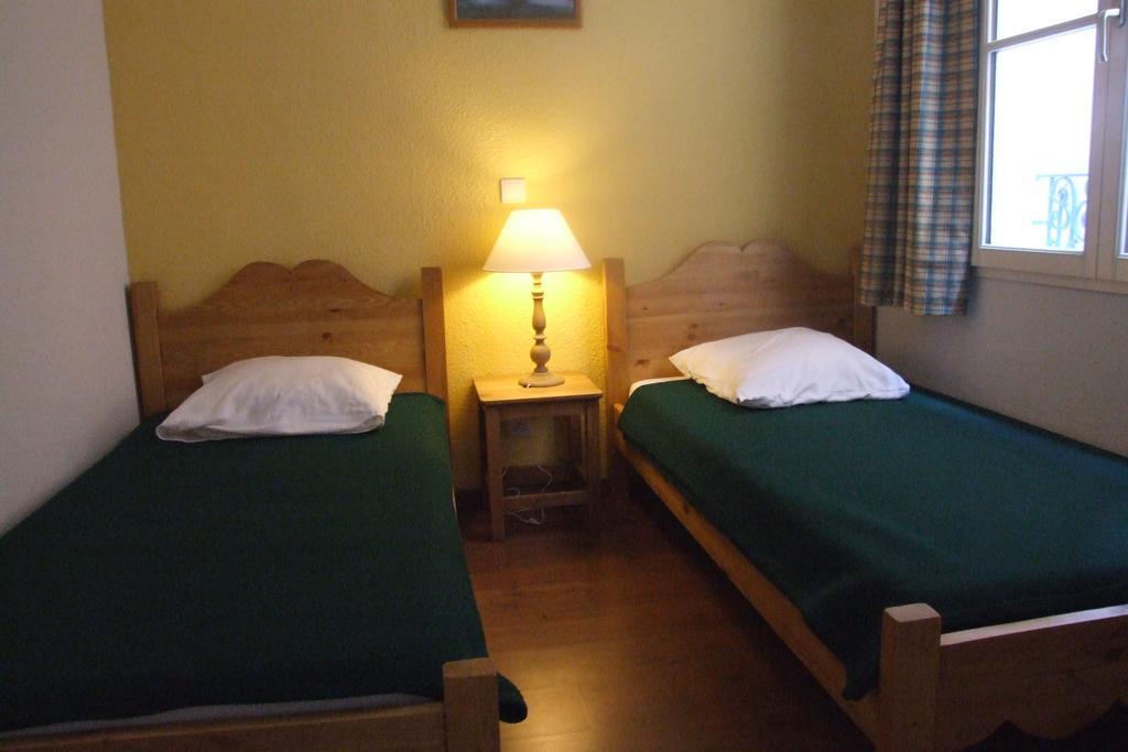 Vacances Perennes Cauterets Zimmer foto
